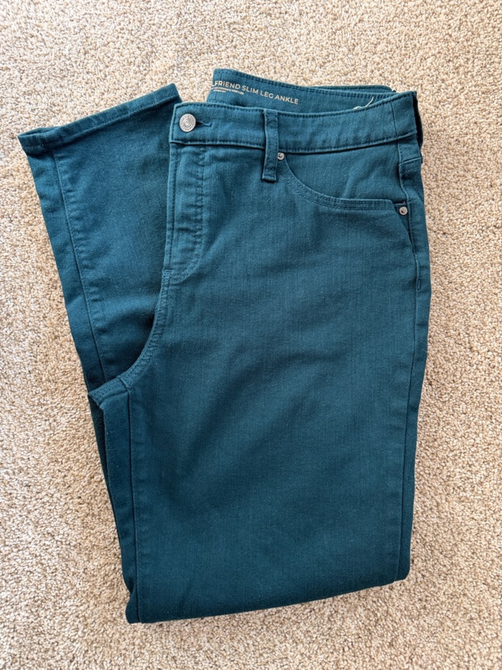 Chico’s NWOT size 10 R Green Slim Leg Ankle Jeans